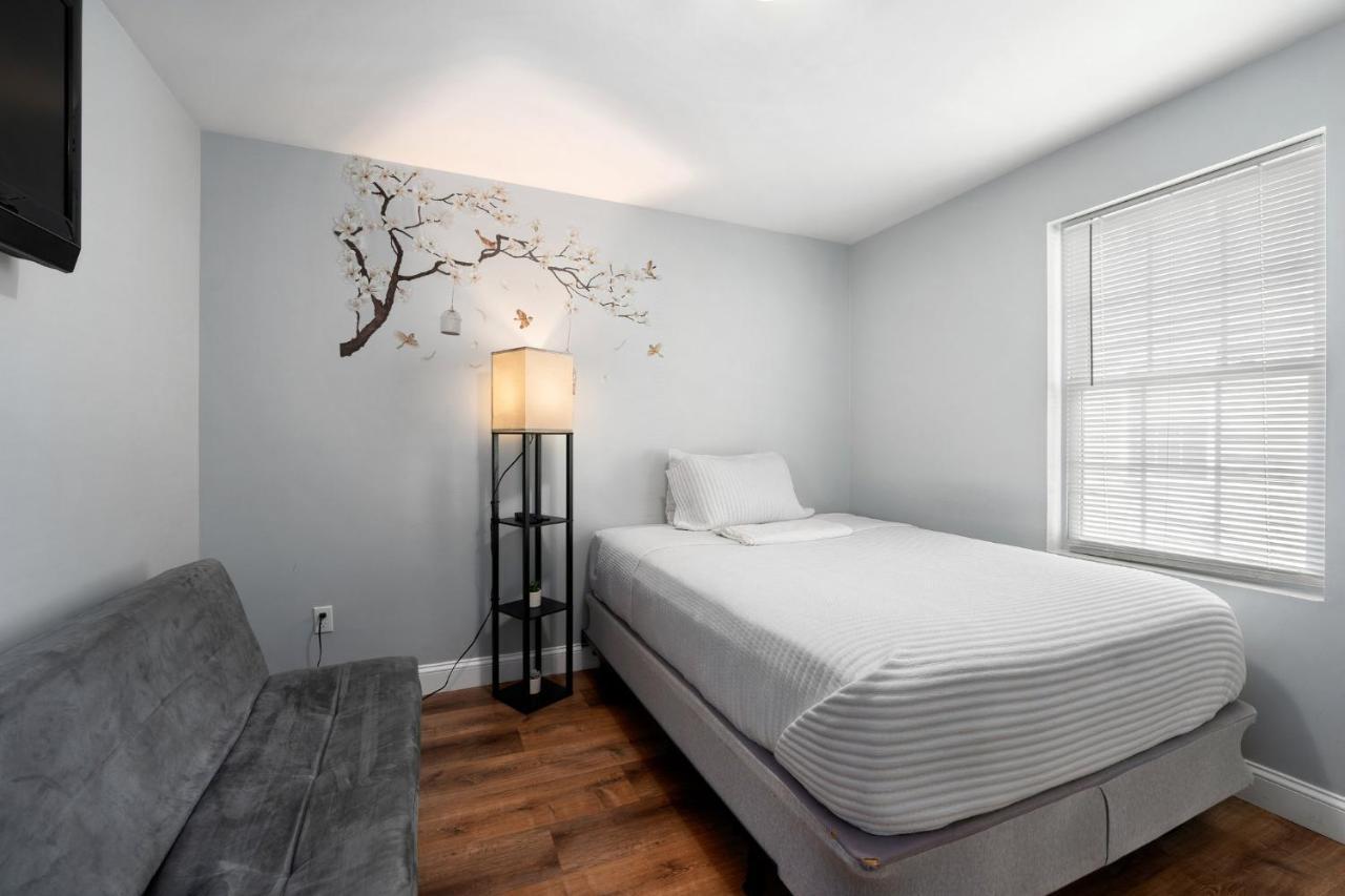 Cozy 3 Bedroom Serviced Apt プロビデンス エクステリア 写真