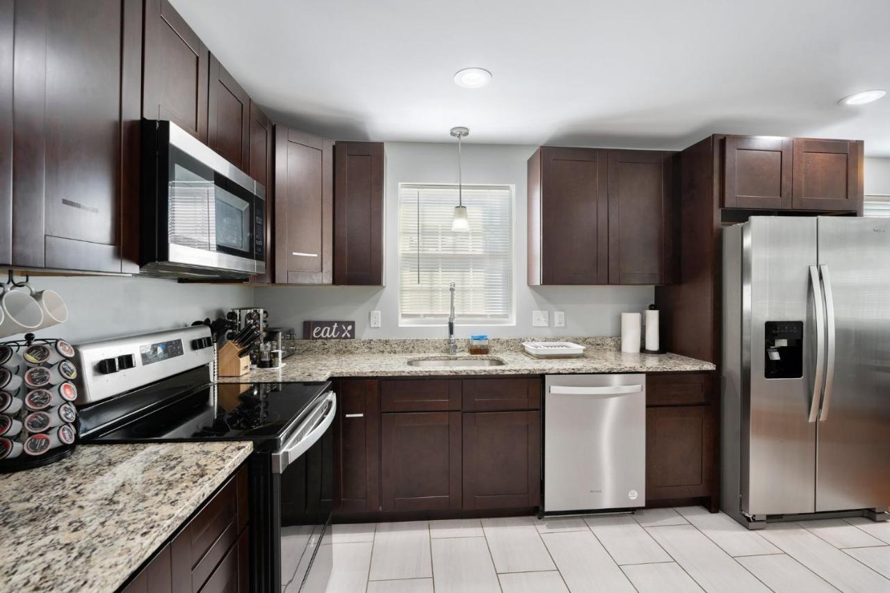 Cozy 3 Bedroom Serviced Apt プロビデンス エクステリア 写真